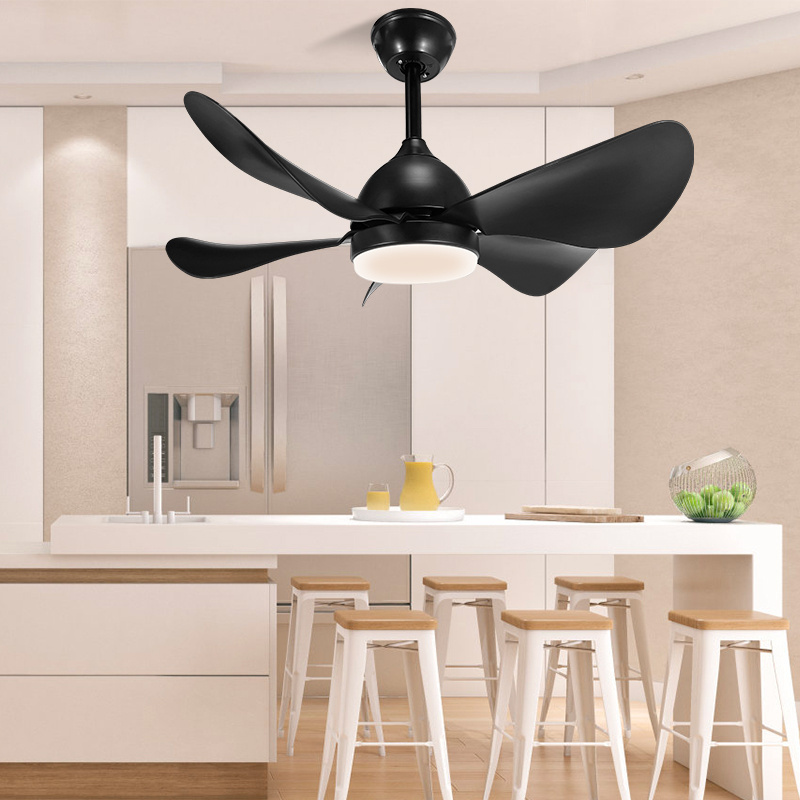 Hot models 5-blade ceiling fan with light for living room Remote control ceiling fan light