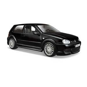 Maisto 1:24 Volkswagen Golf R32 Alloy Car Model simulation Diecasts Toy Vehicles Collectible Hobbies Static Die Cast Voiture