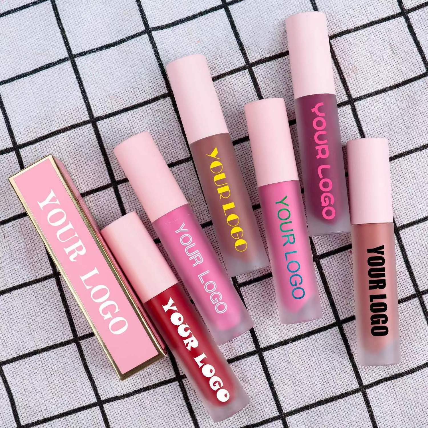 50 pcs MOQ Custom private label vegan lipgloss cosmetic lip plumping gloss wholesale pink DIY Liquid lip gloss