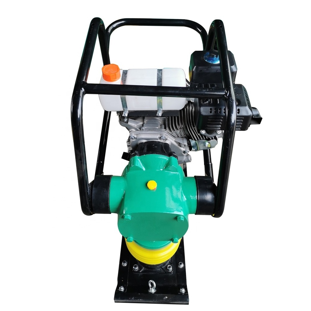 Vibrating portable gasoline plate compactor