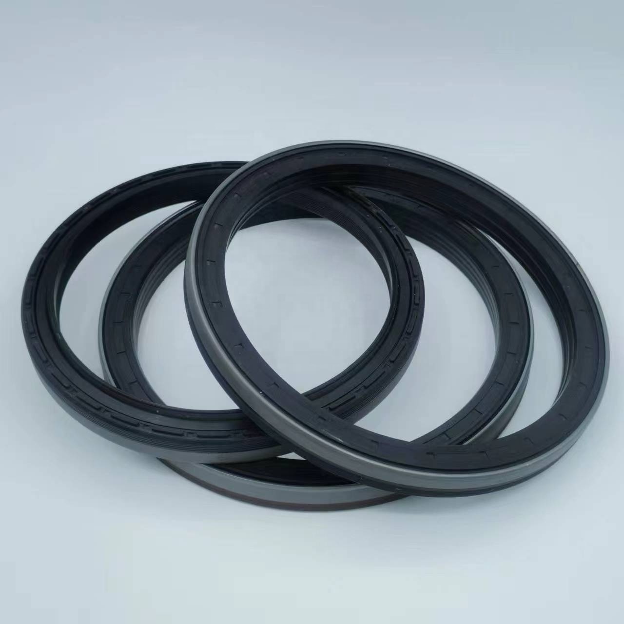 Box oil seal 169970245 0219976940 Size 120*150*14.3 mm Suitable for Mercedes-Benz truck rear axle oil seal