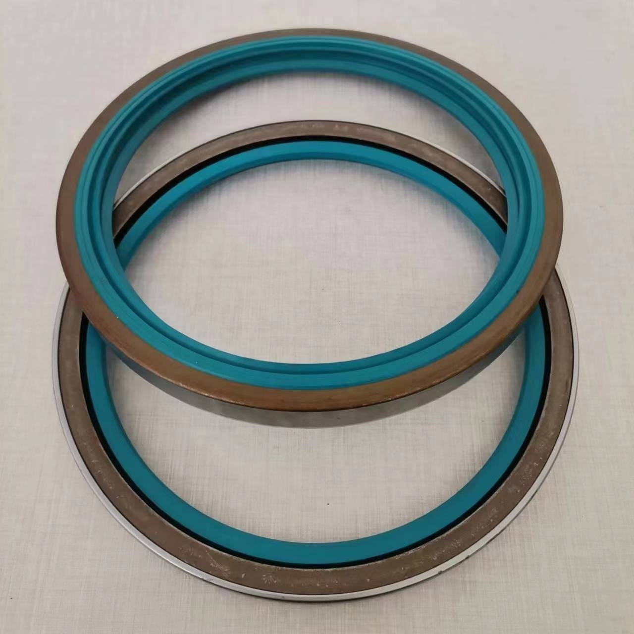 For MAXTRUCK top supplier truck parts 0169975647S2 Mercedes actros Hub Repair Kit Hub oil seal Kit