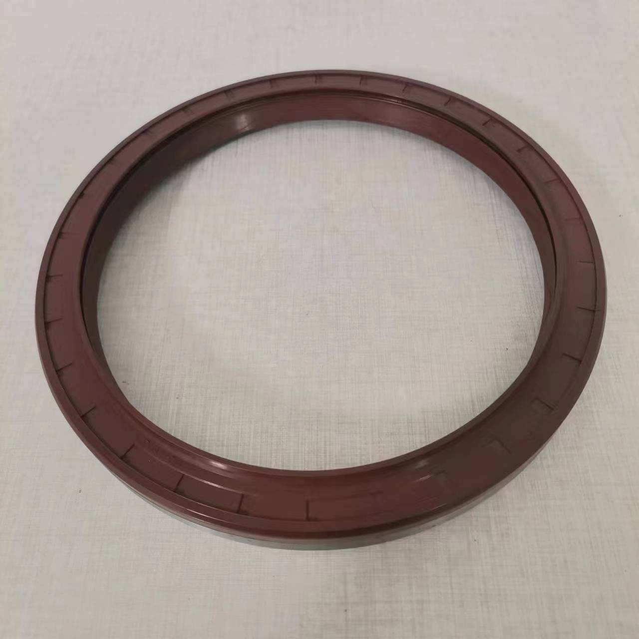 03H 103 151B New drivetrain crankshaft oil seal engine kit  Volkswagen Audi  spare crankshaft front oil seal 03H103151B