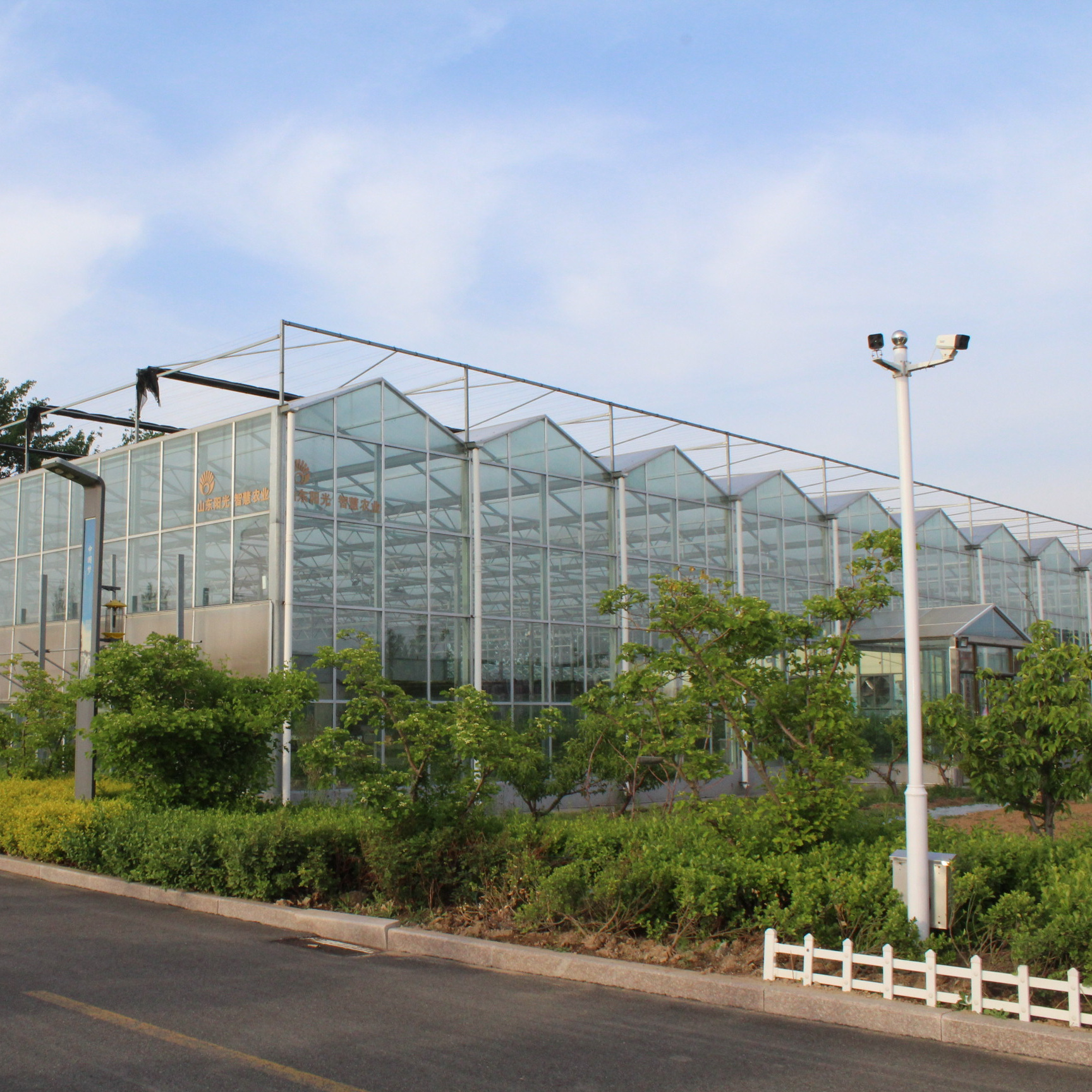 One stop gardens greenhouse parts with automatic window opener & polycarbonate plastic sheeting