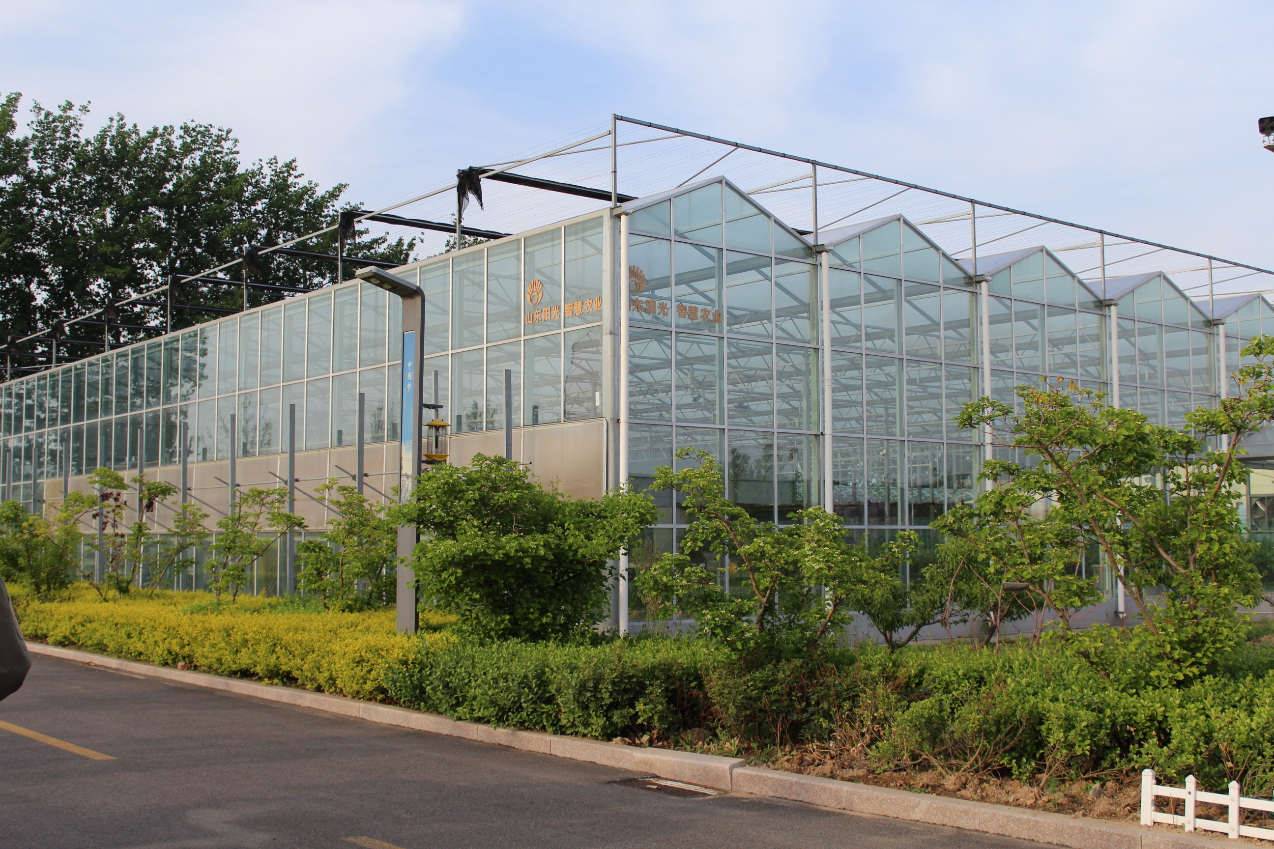 One stop gardens greenhouse parts with automatic window opener & polycarbonate plastic sheeting