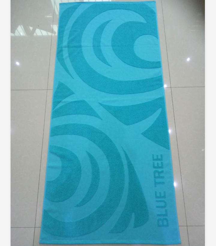 OEM custom luxury 100% cotton  embossment logo  design  beach towel