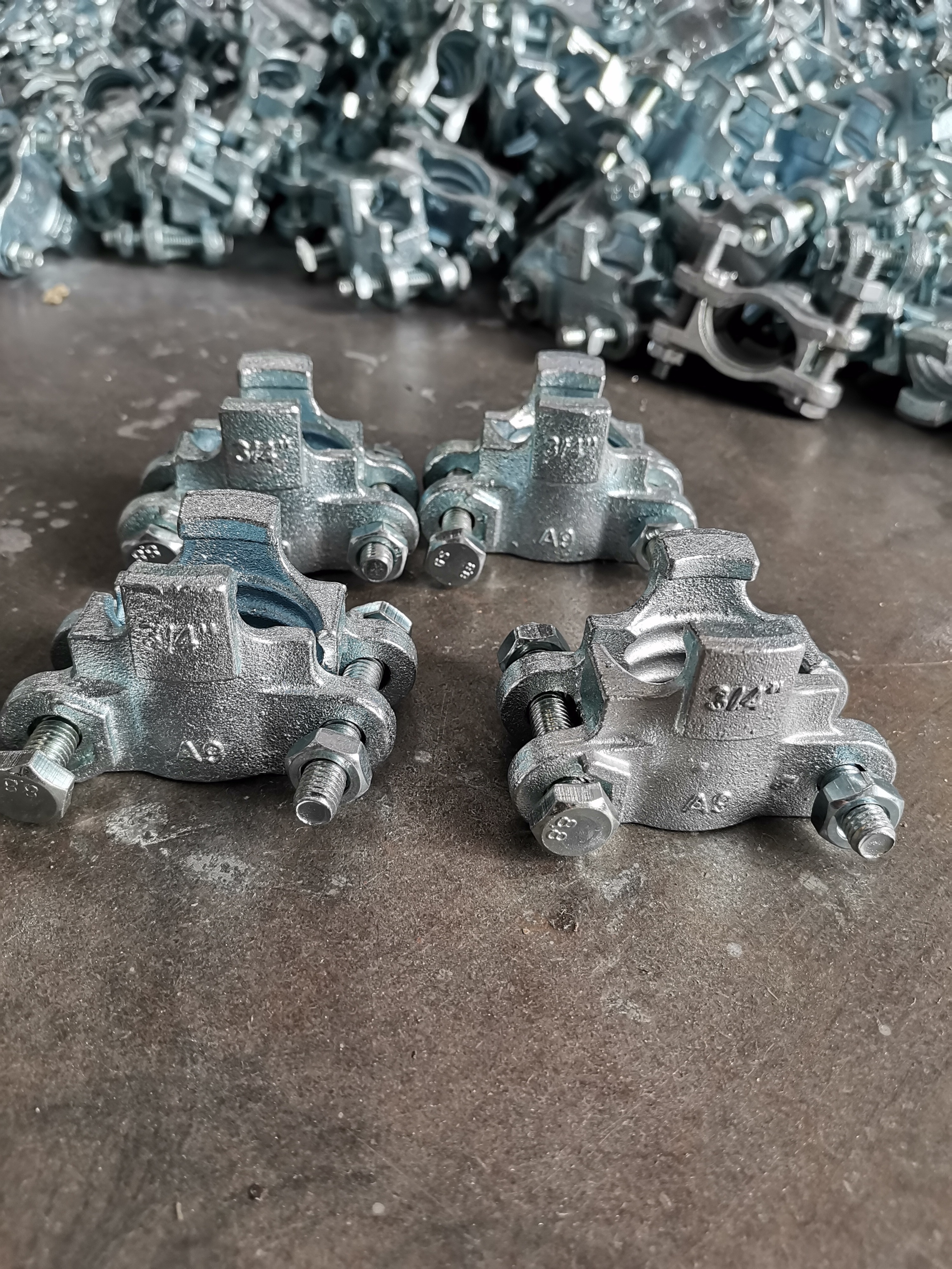 4 bolts clamp heavy duty interlock clamp