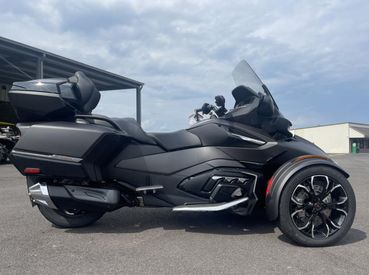 COOL SEASON DEAL 2022 Can-Am Spyder RT Limited Chrome Wheels - Ready to ship Markets