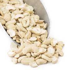 China Dry nut and Dried fruit supplier wholesales top quality cashew nuts fried cashew healthy food roasted cashew nuts