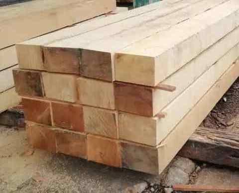 High quality solid wood board KD edged boards timber solid wood boards lumber KD 3-6 m long for construction