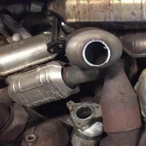 Used Catalytic Converter Scrap For Sale / Universal Catalytic Converters Honey Comb / Scrap Price For a Catalytic Converter