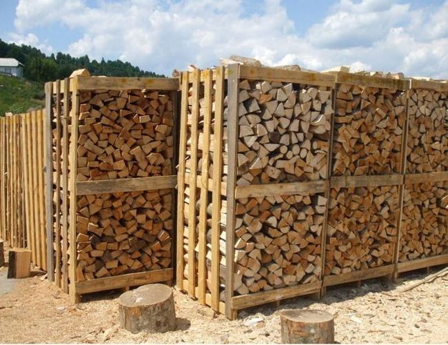 Dry Beech, Oak Firewood Kiln Dried Firewood in Bags Oak Firewood On Pallet Export to United Kingdom, Ireland, Denmark, Germany