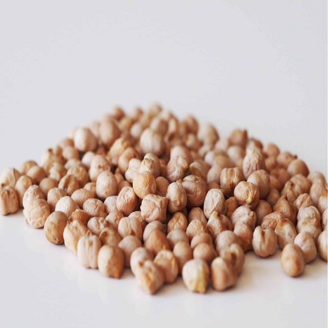 Top Grade Natural Bulk Crunchy Chickpeas Dried Raw For Food Large 7mm - 9mm Pure Healthy Organic Chickpeas Egypt Top selling