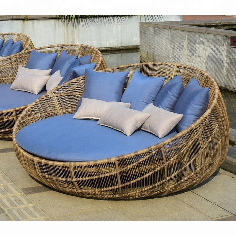 Outdoor Garden Wicker Daybed Patio Rattan Furniture Leisure Round Daybed