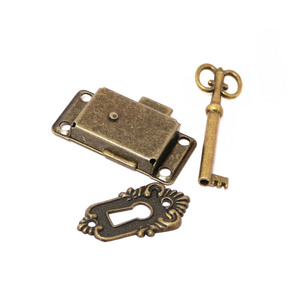 Retro Cabinet Cupboard Decorative Door Lock Case Box Vintage Lock with Key Furniture Vintage Latch Lock Set