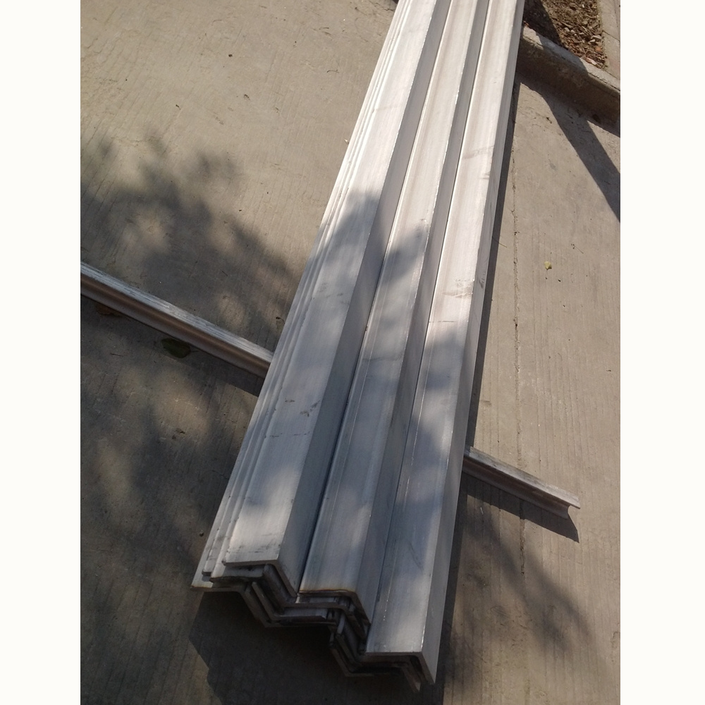 30x30x3mm 304 hot rolled stainless steel angle bar