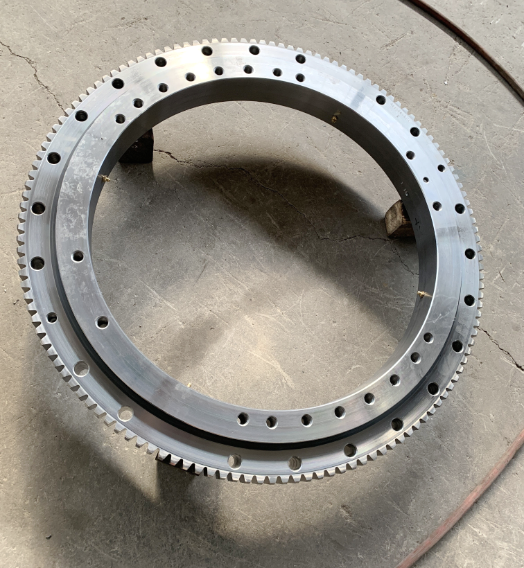 Large Internal Gear JS200 Swing Excavator Slewing Drive Ring Bearing