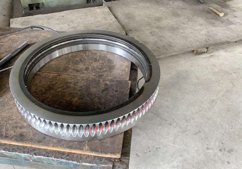 Large Internal Gear JS200 Swing Excavator Slewing Drive Ring Bearing