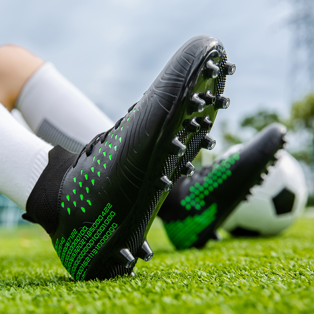 Professional Football Shoes Men Soccer Boots For Wholesales Soccer Shoes Cheap Artificial Turf Grass  custom men's shoes