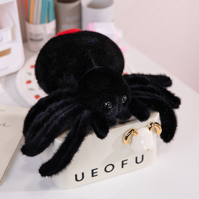 OEM anime spider Plush doll simulation lifelike black spider stuffed animal toy plushy peluches halloween decoration dolls