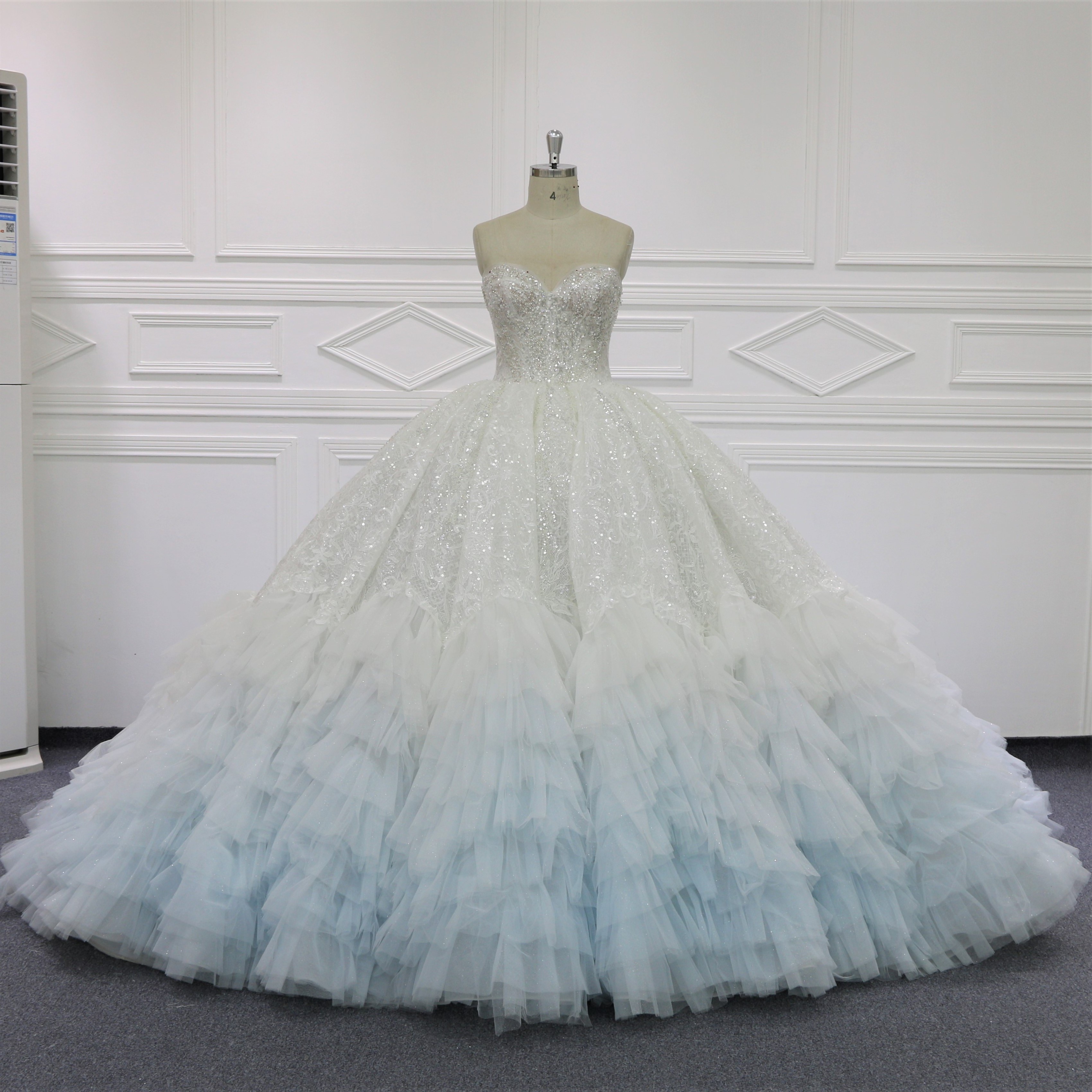 High Quality Sky Blue Shades Ball gown Princess wedding dresses  Glittery Lace sweetheart neckline MK314 backless