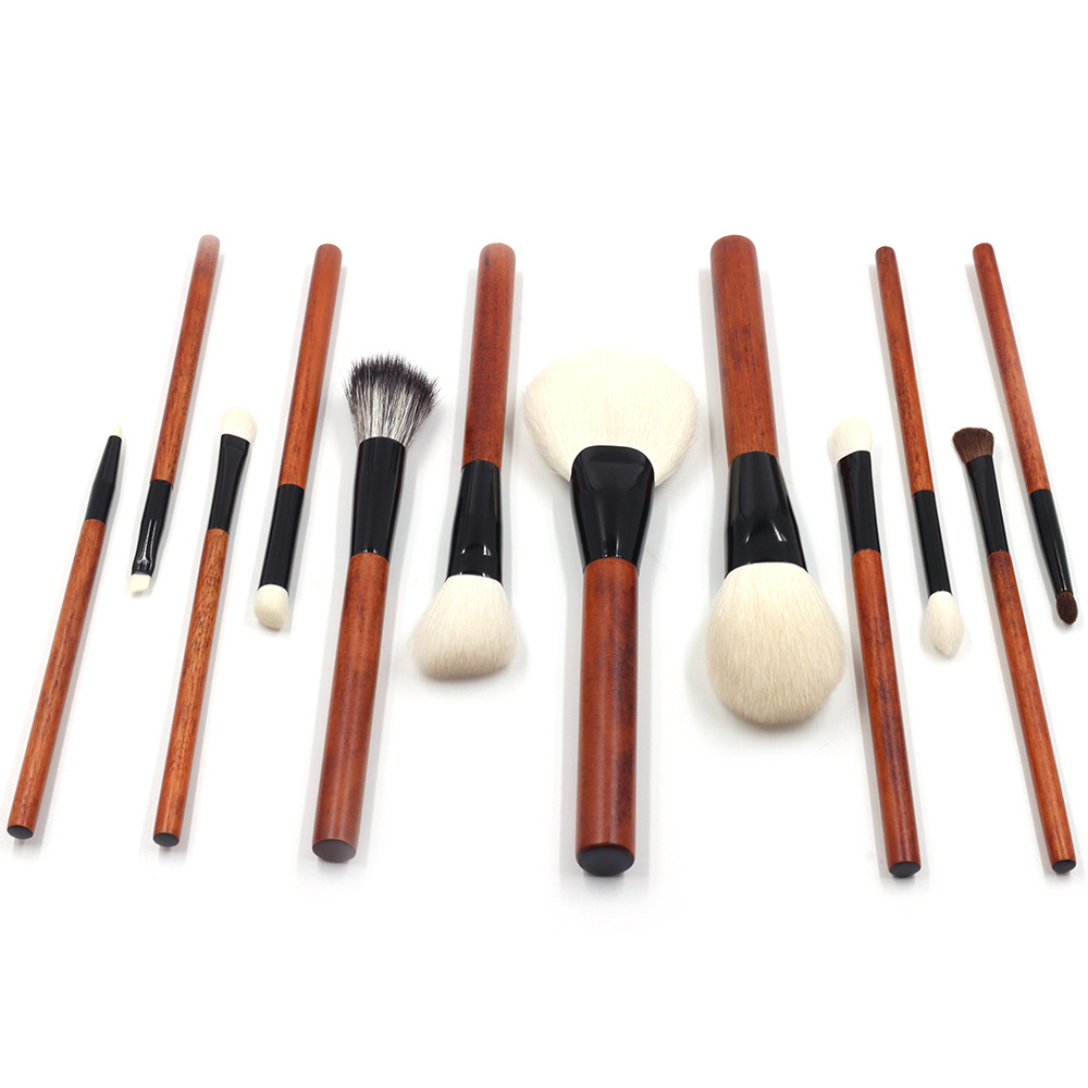 Guangdong factory makeup brush luxury quality wooden handle 12pcs foundation powder eyeshdow makeup brushes set