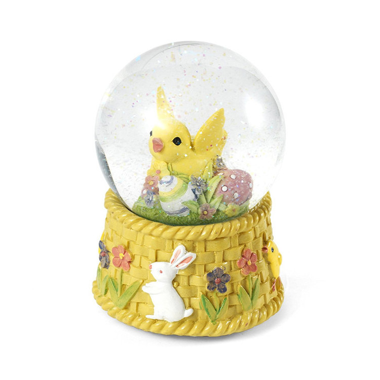 Hot Sale Personalized Handmade Polyresin easter snow globes