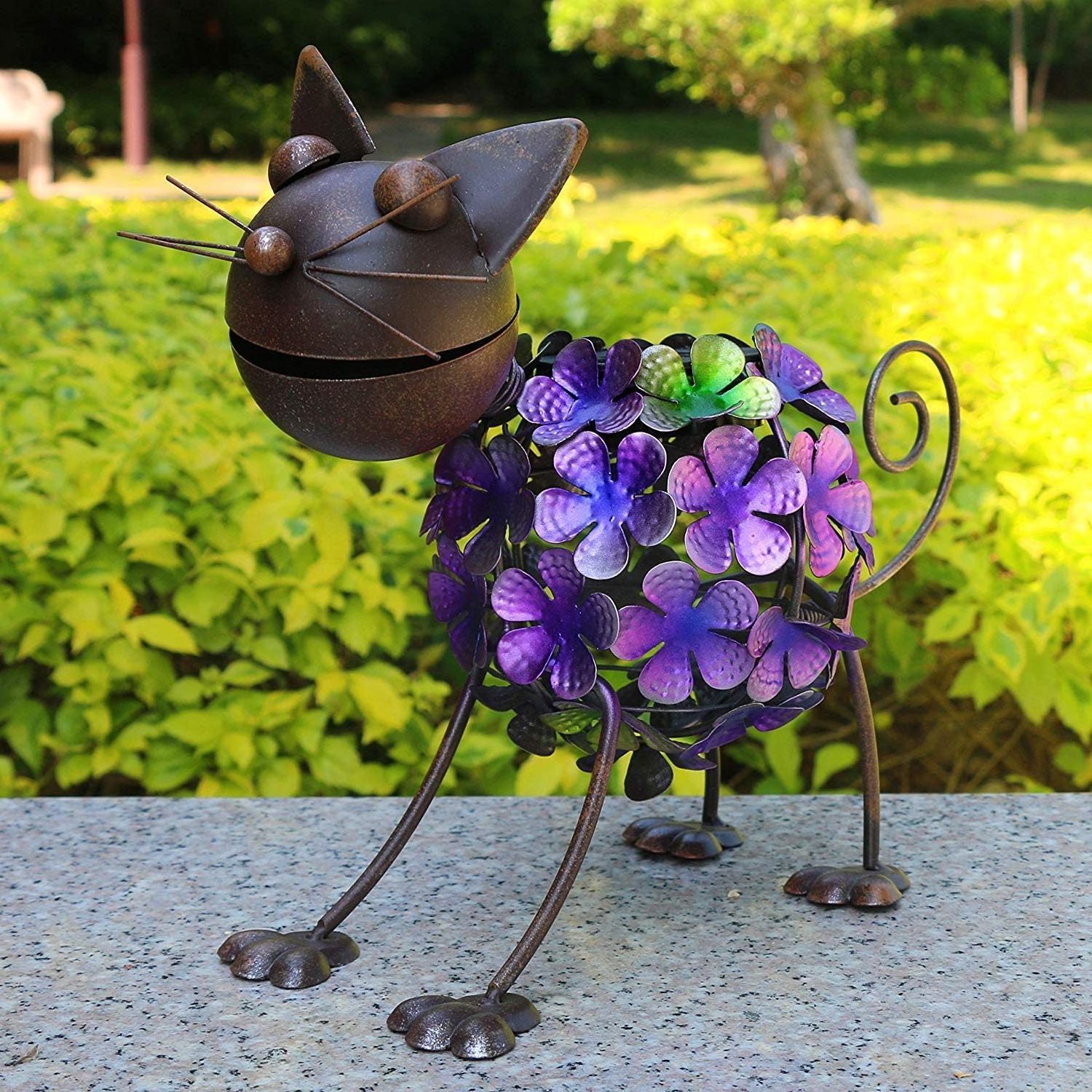 Solar Animal Lights  Rusty Cat Statue Outdoor Solar Powered LED Light for Patio Garden Yard Lawn Decor and Outdoor Ornament