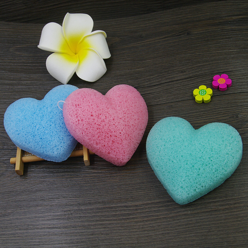 Soft & Gentle Enough For Sensitive Skin And Babies Heart Shaped Konjac Sponge