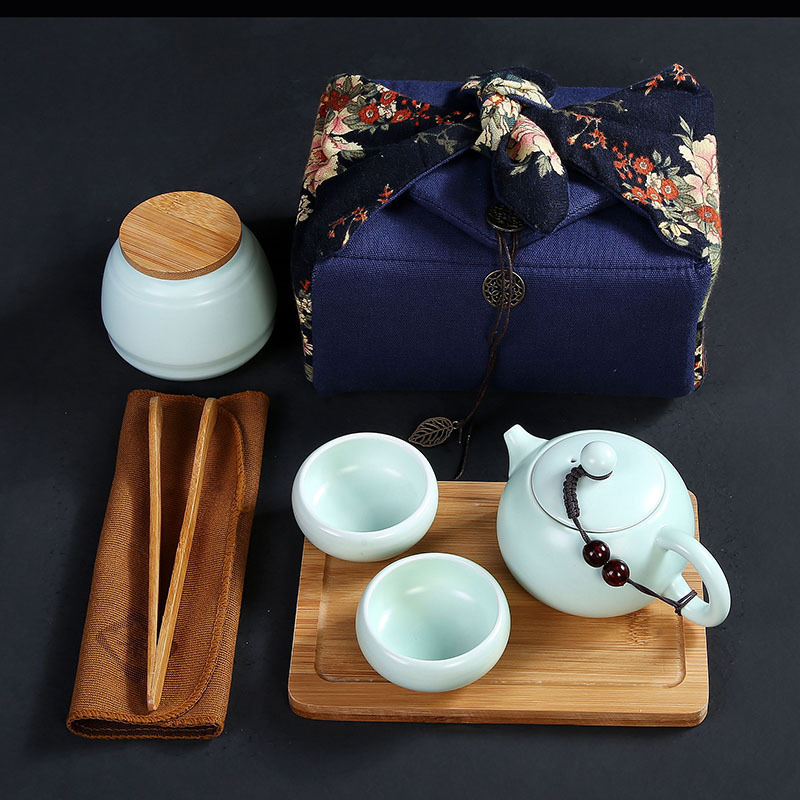 Chinese Portable Travel Tea set Ceramic Kung Fu Tea Pot Including 1 Teapot 2 Teacups 1bag 1 Tray 1 Tea Canister