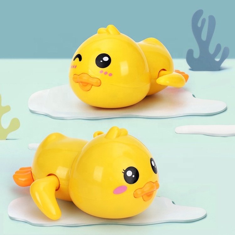 Hot Selling Cute Wind Up Swimming  Duck Baby Bath Water Playing Toy For Kids