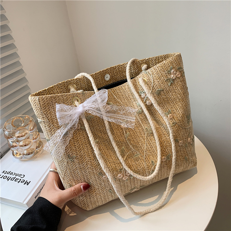 New Arrival Fashion Straw Braided Bags Brand Ladies Trendy Luxury Straw Bags Women Handbags 2023