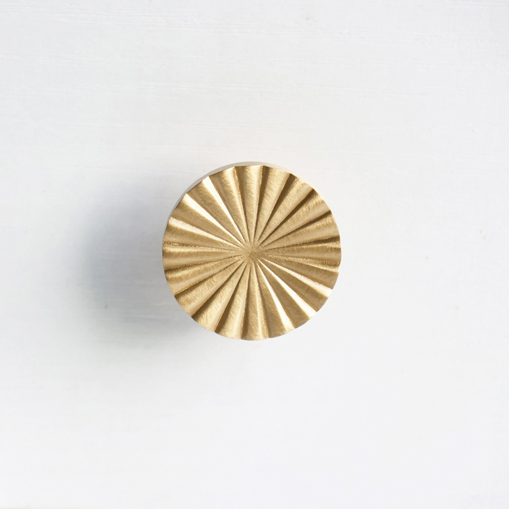 Brass Sunflower Knobs Round Cabinet Knob Pull Kitchen Cupboard Brass Drawer Handle Gold Furniture Hardware