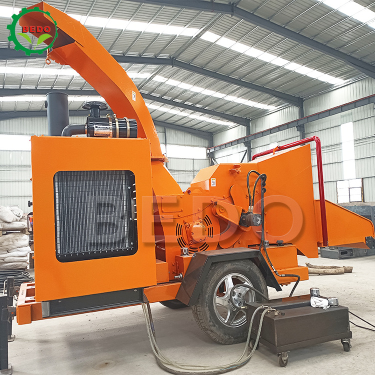 Factory Supply PTO Wood Crusher Machine Shredder Tree Branch Wood Mulcher Chipper For Tractor Diesel Wood Chipper Machine