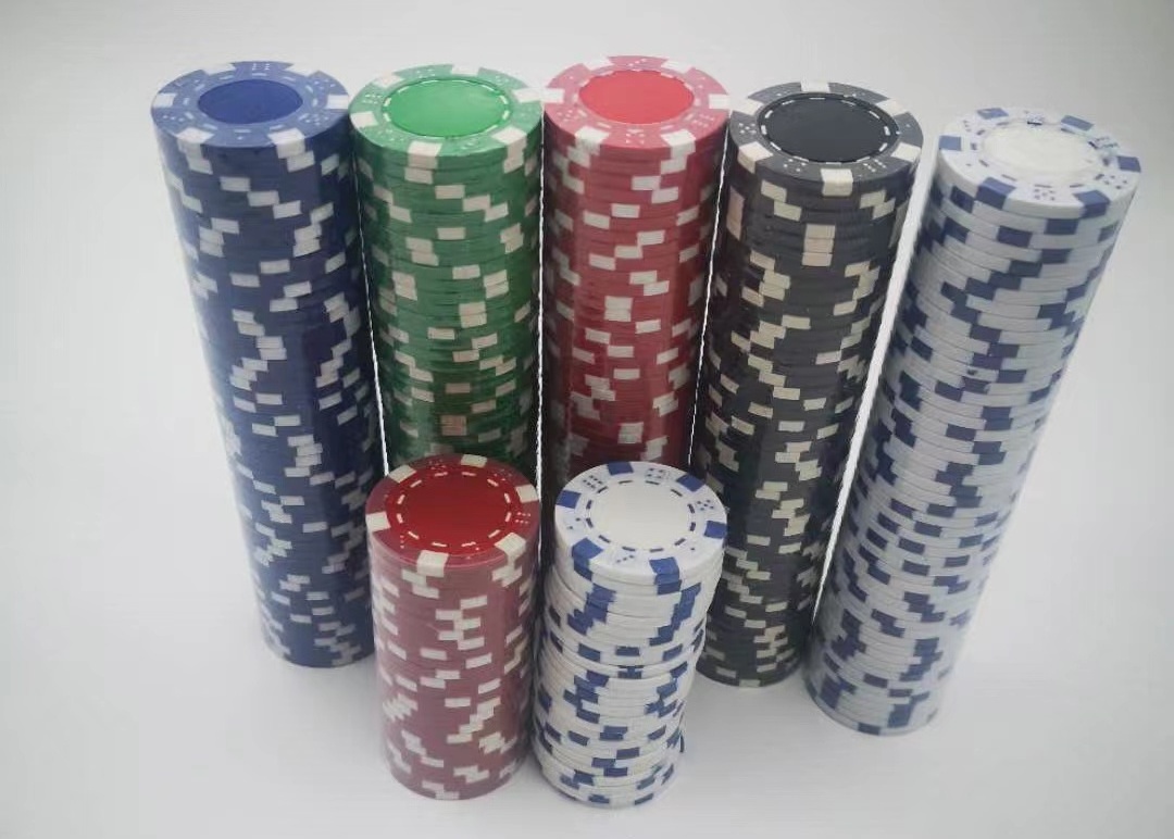 Hot Sale Normal 40*3.3mm Poker Chips ABS Casino Coin Chips For Club Entertainment Game