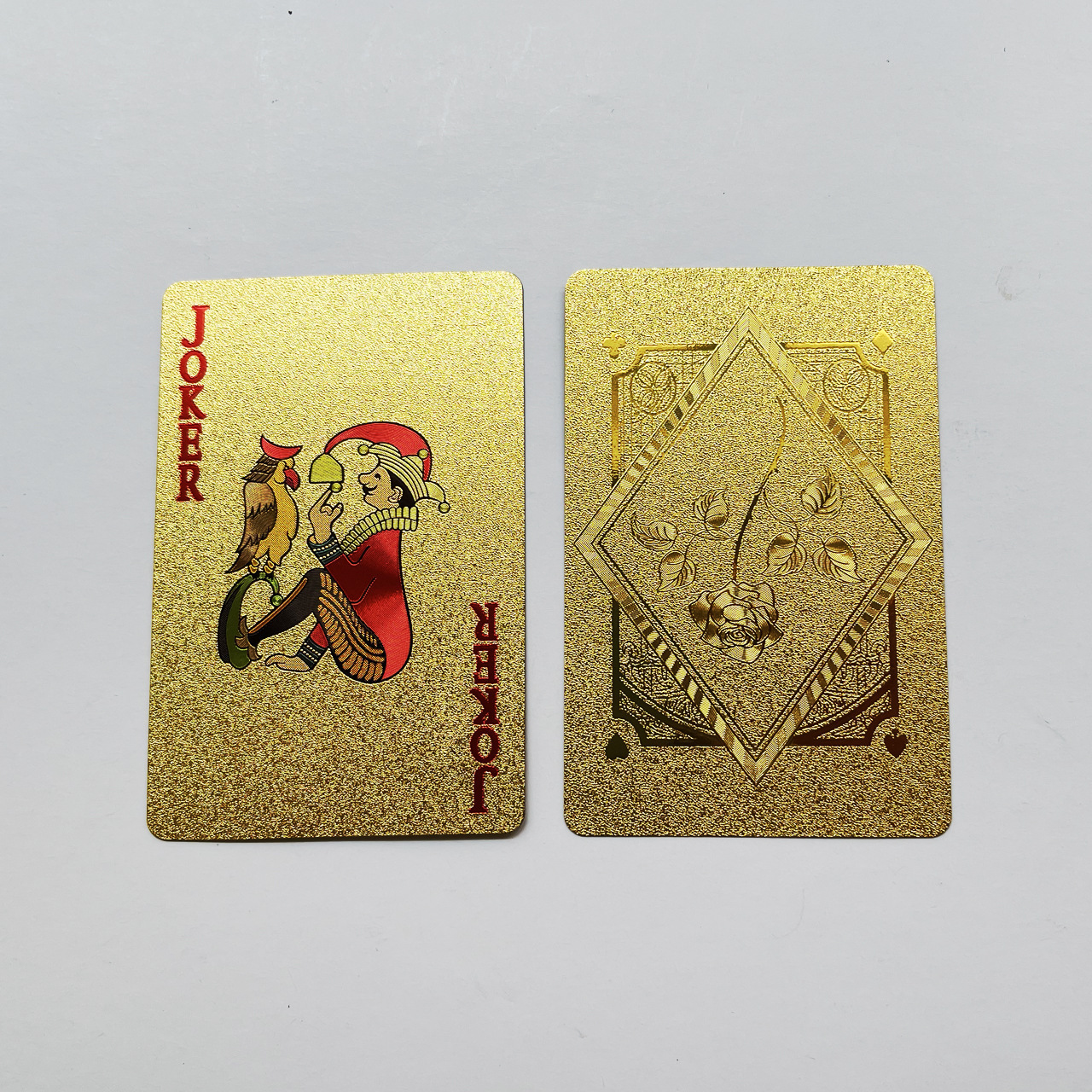 Customizable Luxury 24k Gold Foil Embossing 4 Color Deck Of Mini Plastic Custom Design Animal Paper Collection Magic Cards