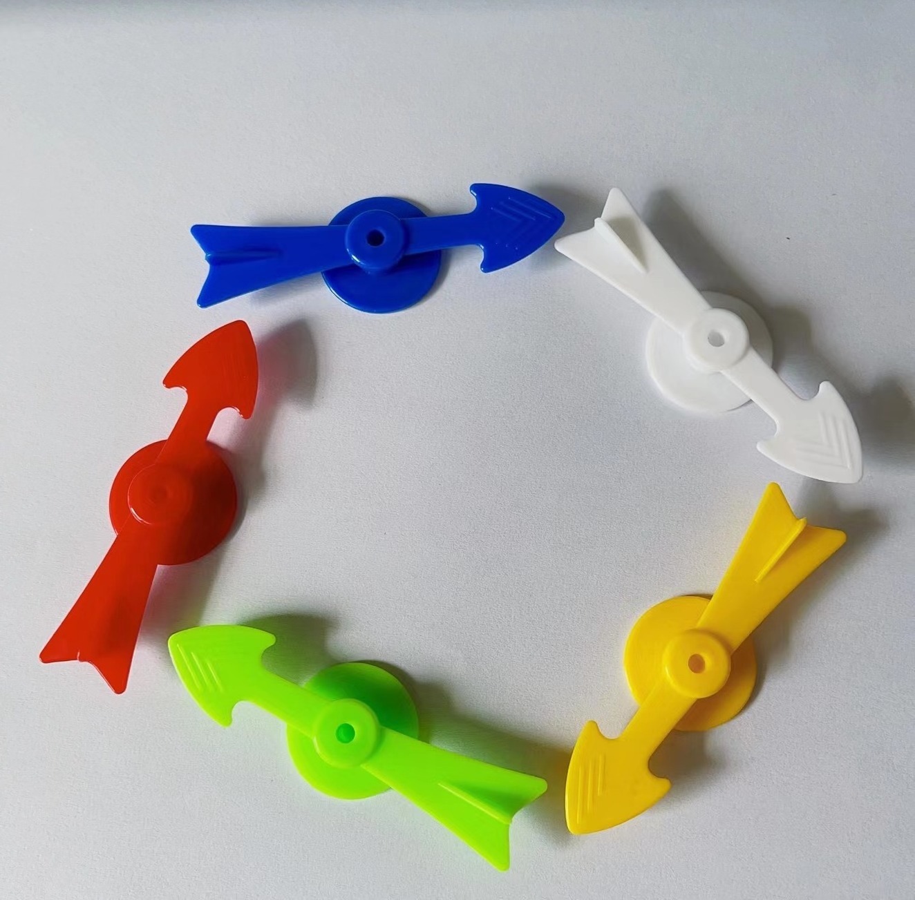 High Quality Educational Plastic Arrow Colorful Plastic Spinner For Educational Board Game