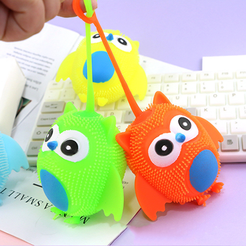 Beejay novelty flashing toy glow in dark spiky yoyo stress relief animal owl squeeze puffer TPR toy ball