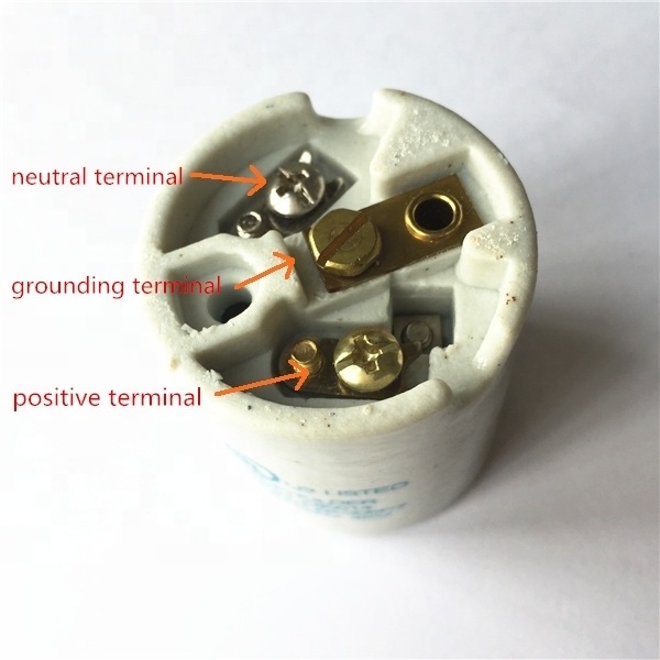 E26 ceramic damp use lamp holder with grounding terminal