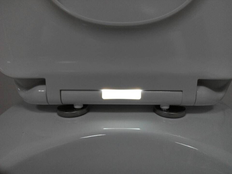 Bathroom sanitary europe standard slow drop LED duroplast sensor lighted urea toilet seat cover