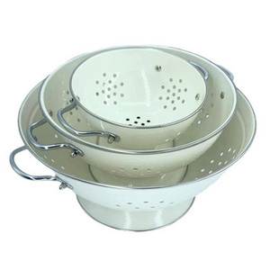 White Custom  Kitchen Food Strainer Stainless Steel Rim Carbon Steel Enamel Colander