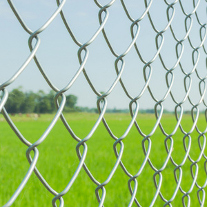 galvanized chain link fence 100 ft roll chain link fence wholesale chain link fence