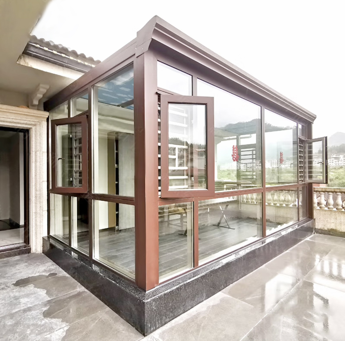 Outdoor Free Standing Double Glazed Aluminum Glass House Sunroom With Sliding Door