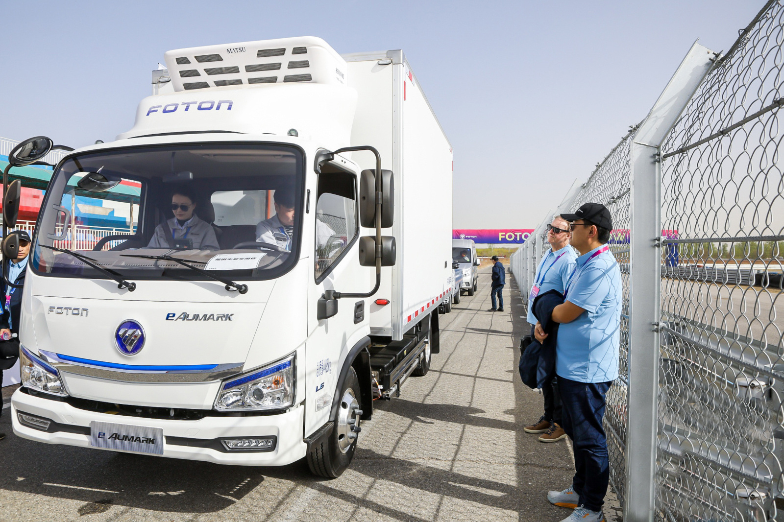 Foton Light Cargo Truck New 4*2 Single Row Electric Cargo Box Truck for Freight Transport