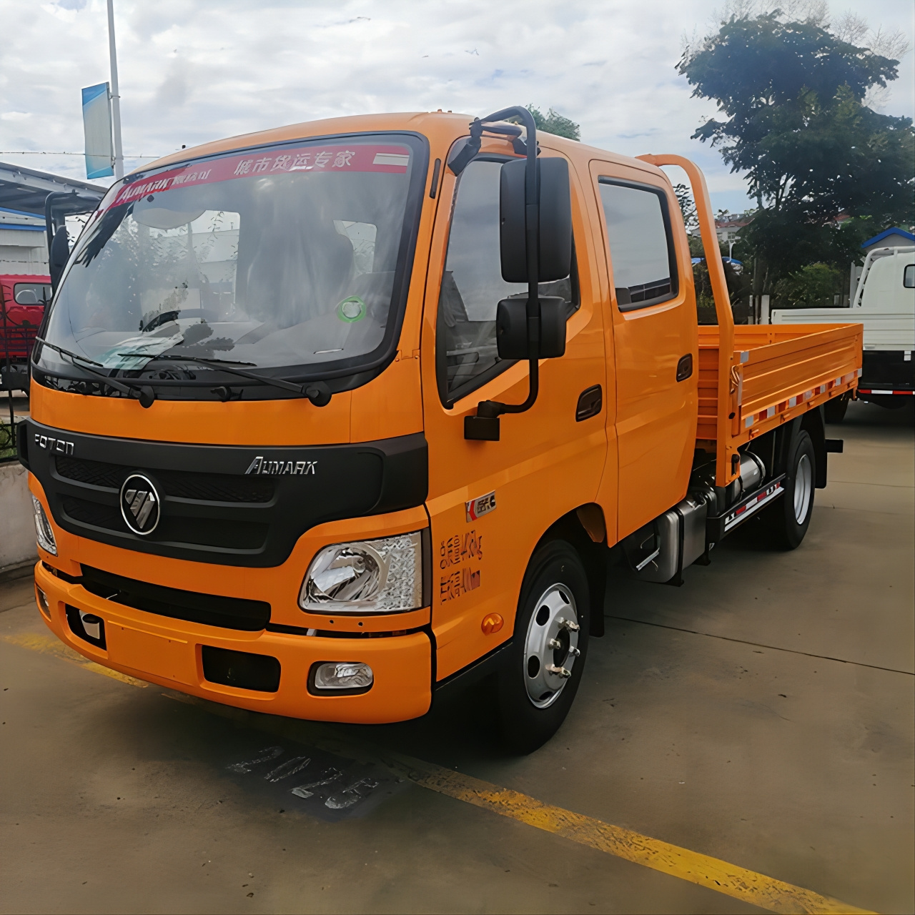 Best Quality China Aumark Lorry Vehicle Euro 3 Diesel 4 ton Cargo Trucks For Sale