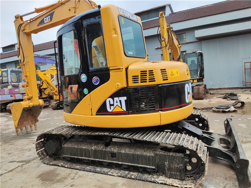 Original Japan Caterpillar 308C mini excavator , low price CAT 308 307 305 mini shovel on sale in Shanghai