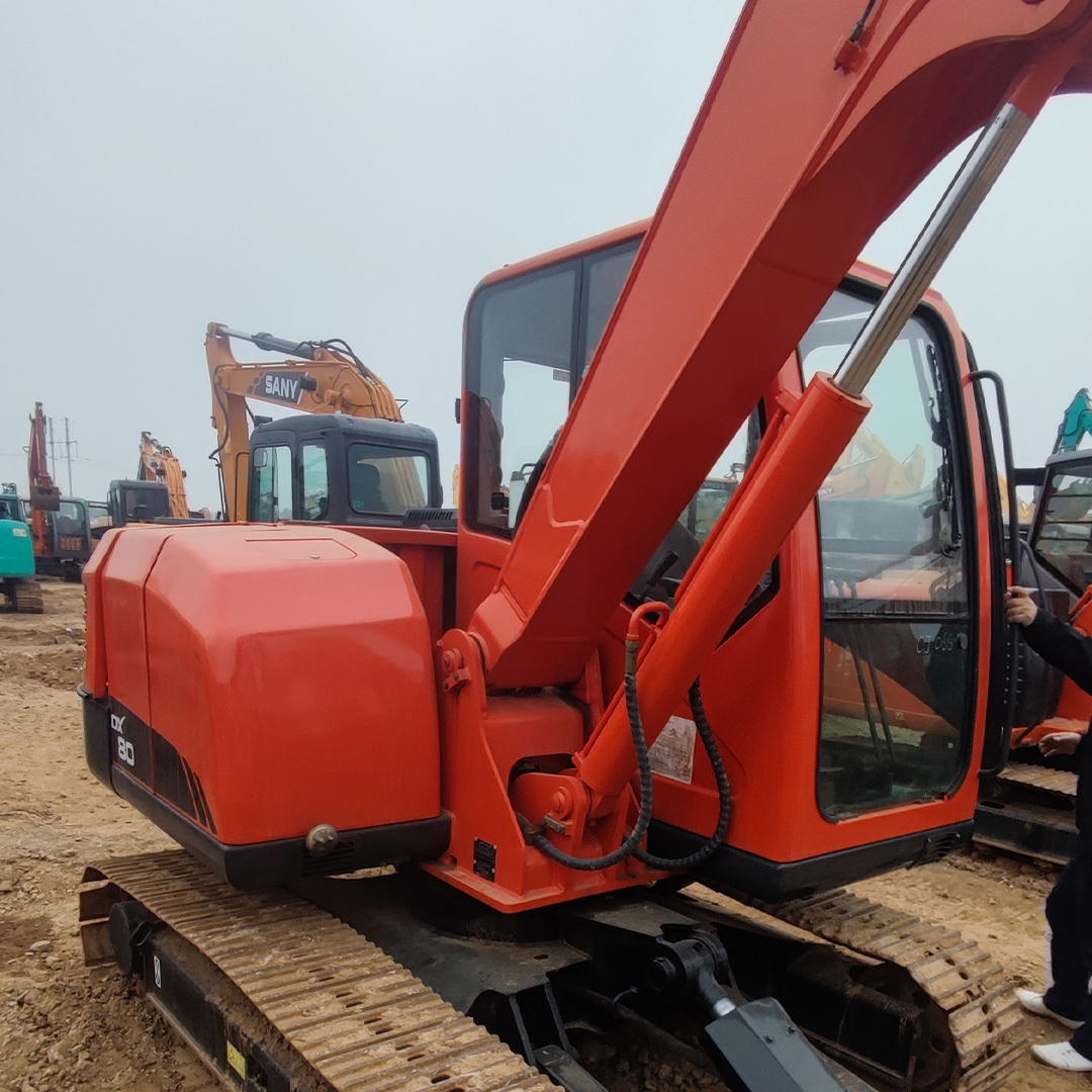 Used Mini excavator DOOSAN DX80 equipment excavator with good condition Low Price for sale  engineering construction machinery