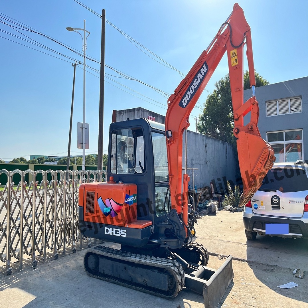 Mini digger DOOSAN Dx60 Dx60-9c Dh60-7 Dx60w Dx80 Dx75 Dx55 Dh35 Dh55 Used Mini crawler excavator Doosan