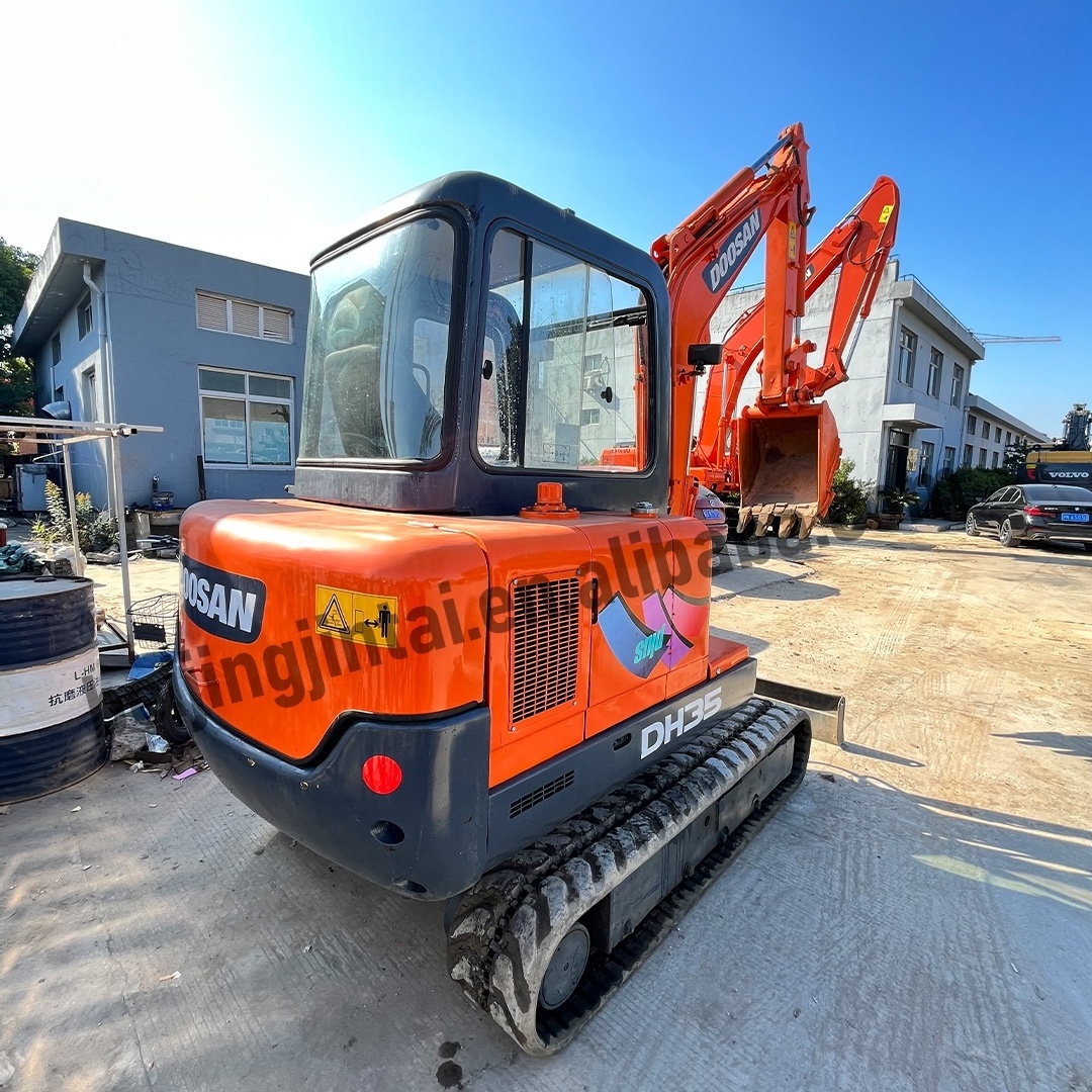 Mini digger DOOSAN Dx60 Dx60-9c Dh60-7 Dx60w Dx80 Dx75 Dx55 Dh35 Dh55 Used Mini crawler excavator Doosan