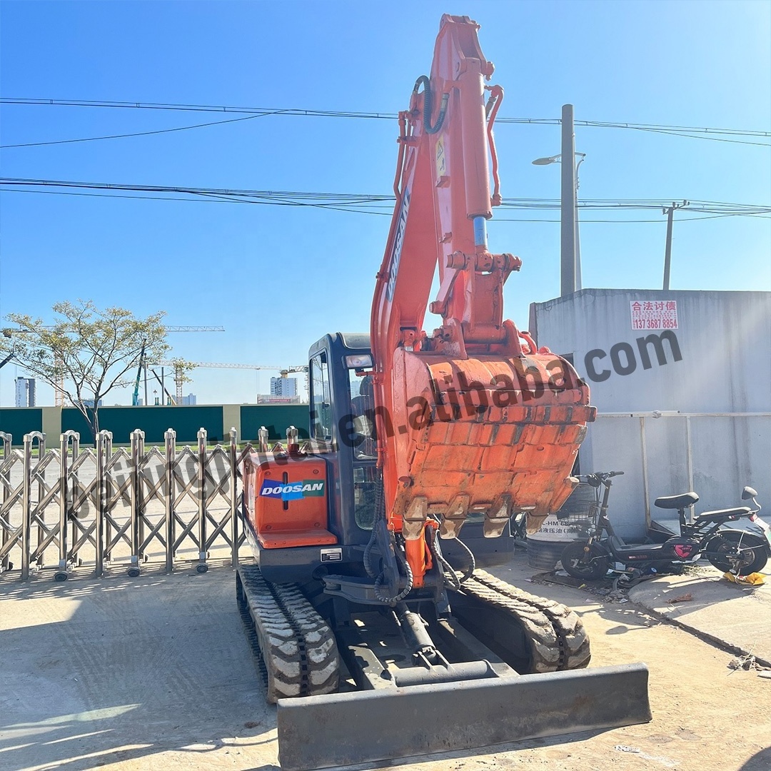 Mini digger DOOSAN Dx60 Dx60-9c Dh60-7 Dx60w Dx80 Dx75 Dx55 Dh35 Dh55 Used Mini crawler excavator Doosan